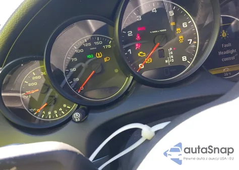 2012 Porsche Cayenne z USA, uszkodzony, nr VIN WP1AA2A24CLA02137